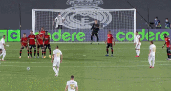 美记：德罗赞找到新东家不算太难，但去快船的话确实很难交易