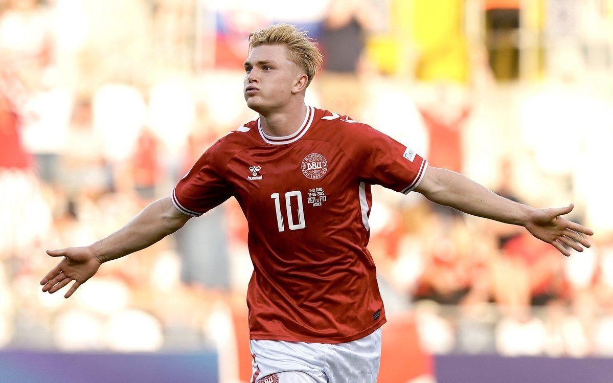 2025／26赛季英超：把胜利献给传奇！瓜帅执教生涯1000场拿下716场胜利（英超2025／26赛季：致敬传奇！瓜迪奥拉执教第1000场收获第716胜）