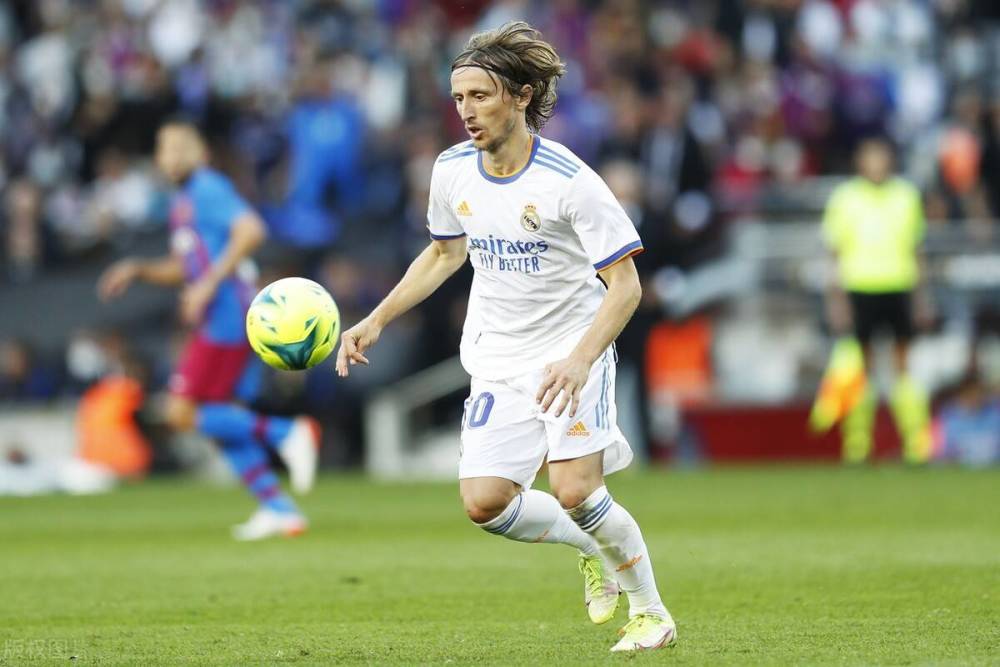 菲尔米诺：我很喜欢维尼修斯，但利物浦对阵皇马我希望红军赢