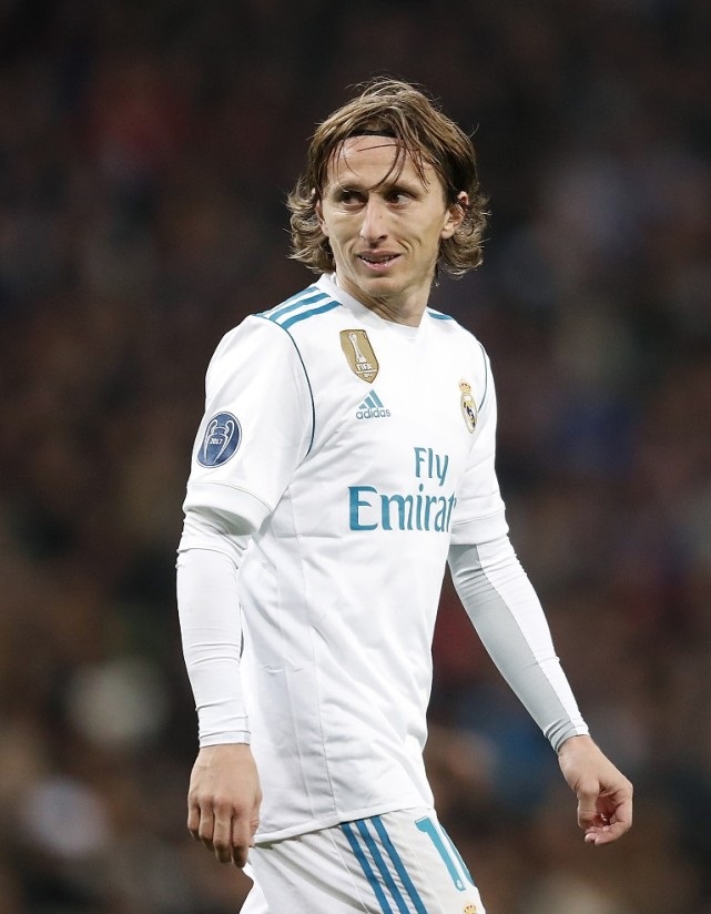 法兰克福主帅：输球确实难受，但比结果更重要的是重建信心